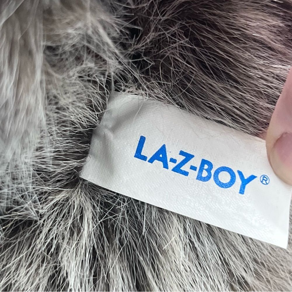 LA-Z-BOY 12” Raccoon Promotional Plush NWT - Picture 10 of 10